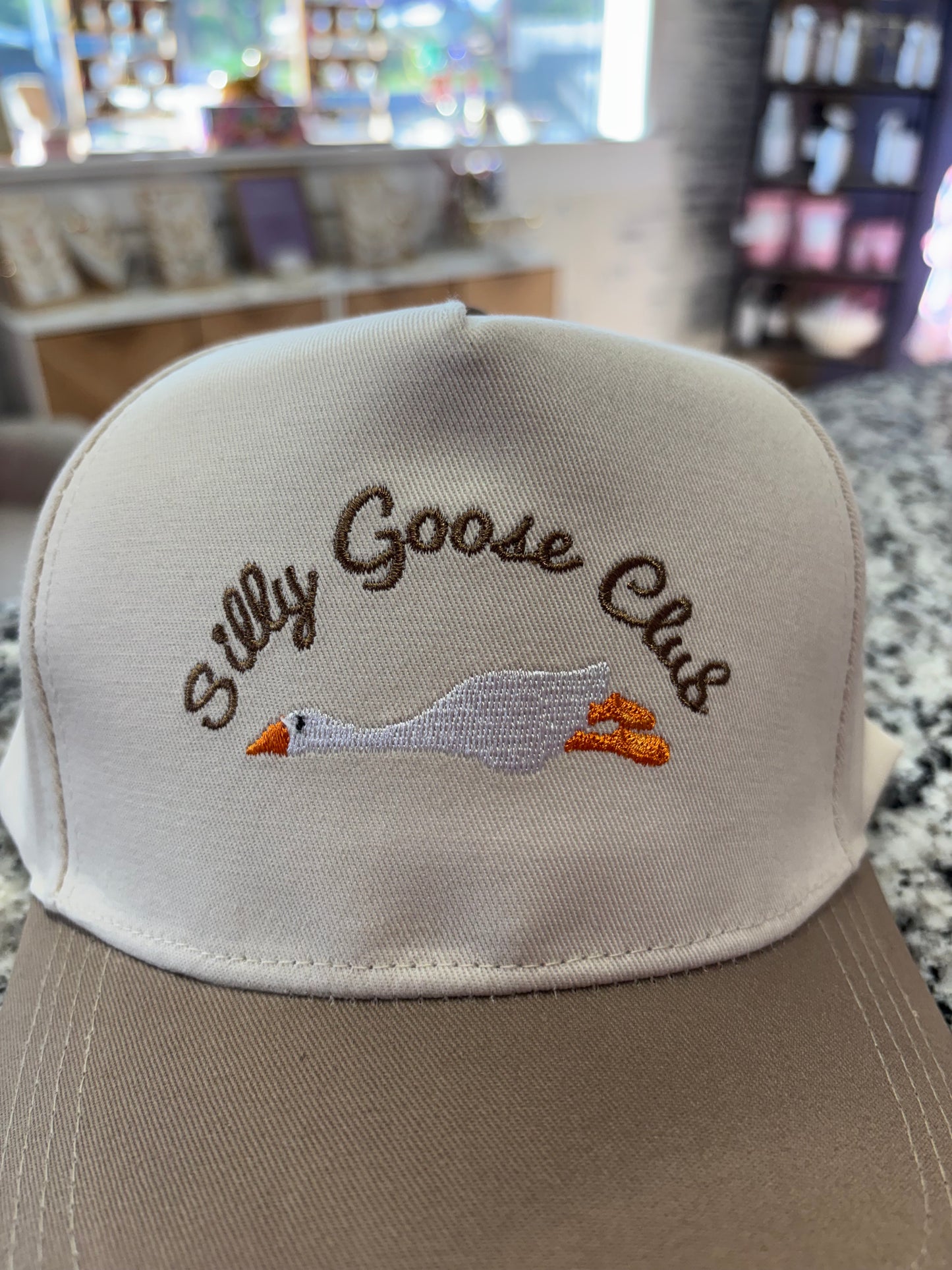 Silly Goose Club - mocha