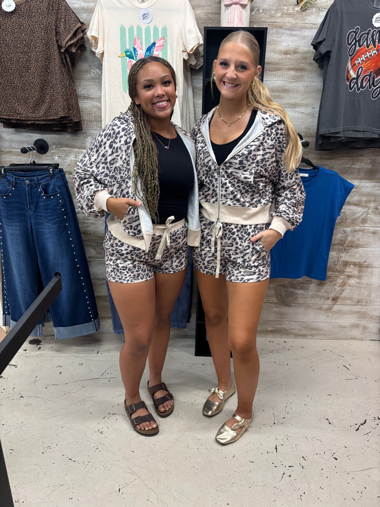 Run Around Leopard Set