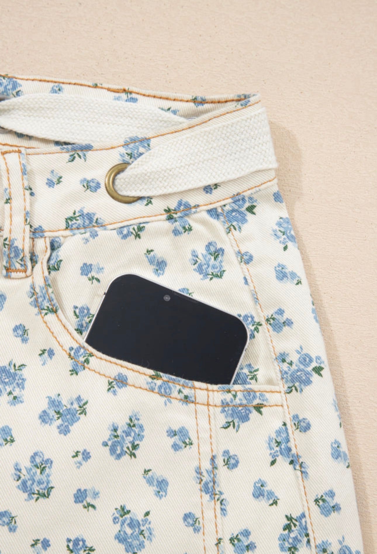 Country Charm Jeans