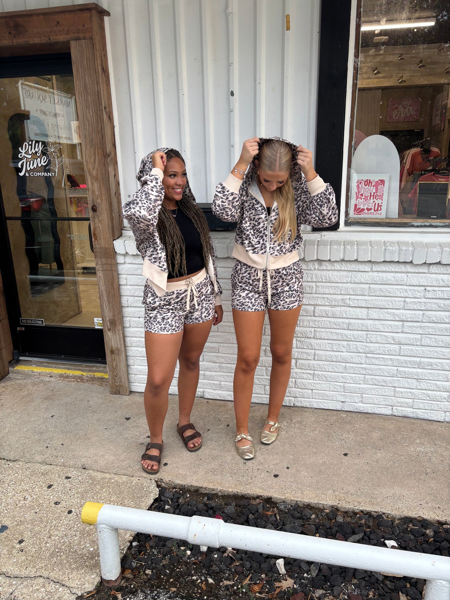 Run Around Leopard Set