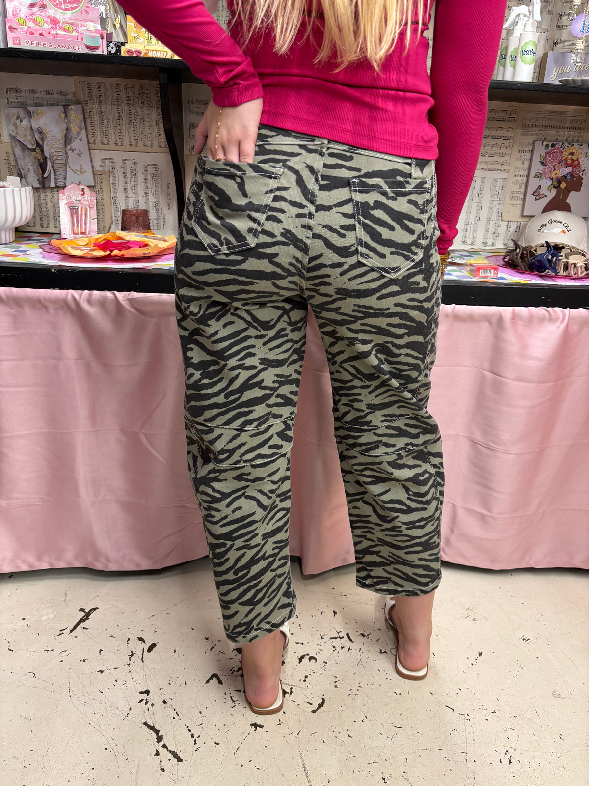 Fancy Pony Barrel Jeans